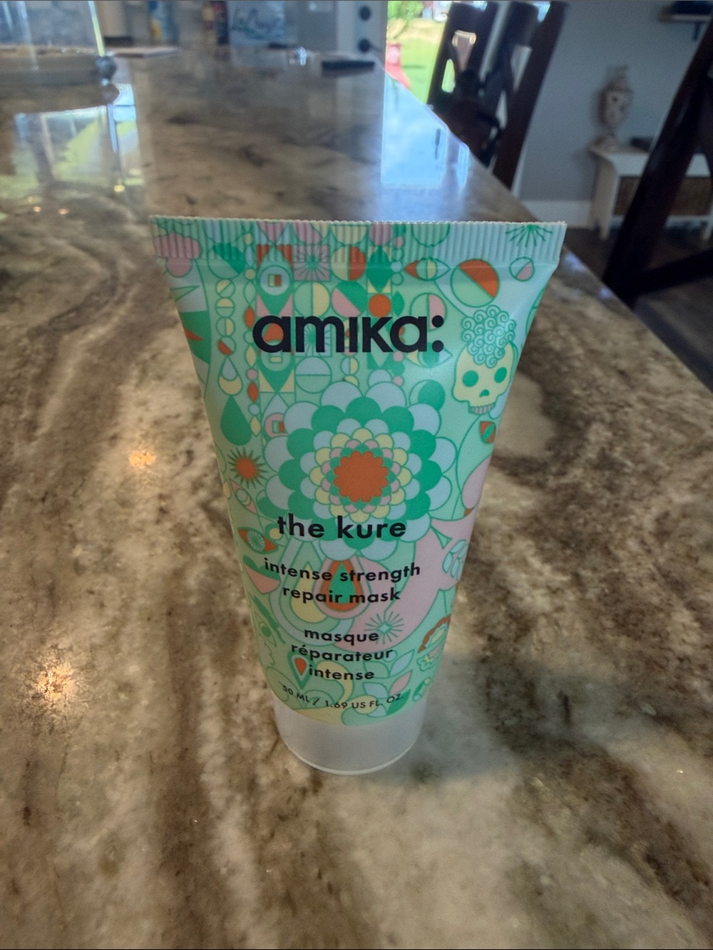 Amika: the kure intense strength repair mask